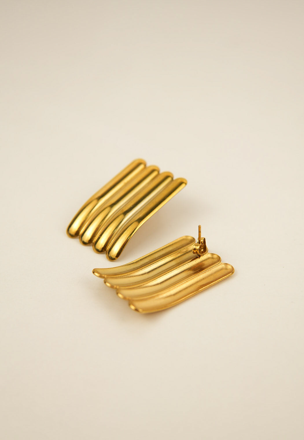 Ribbed